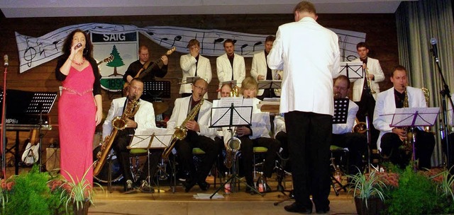 Weinfest in Saig und die Big Band um Gtz Ertle spielt  | Foto: Ursula Schmidt