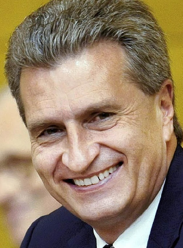 Findet sich gut: Ministerprsident Gnther Oettinger   | Foto: DPA