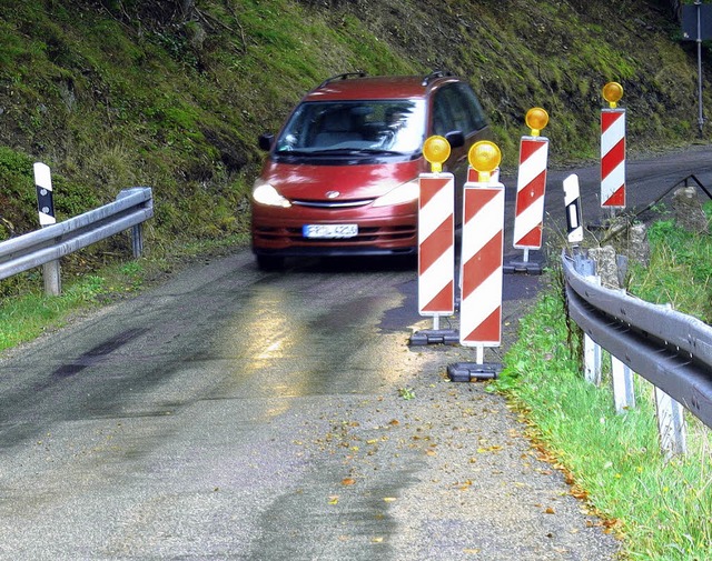 Engpa auf der Kreisstrae nach Raitenbuch  | Foto: Manfred-G. Haderer