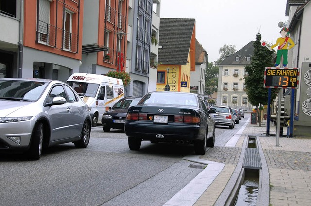 Verkehr in der Hauptstrae in Wehr  | Foto: Krug