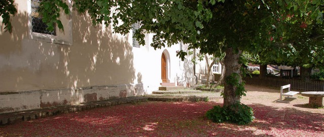 Der idyllische tlinger Kirchhof wird zum Festareal.   | Foto: Frey