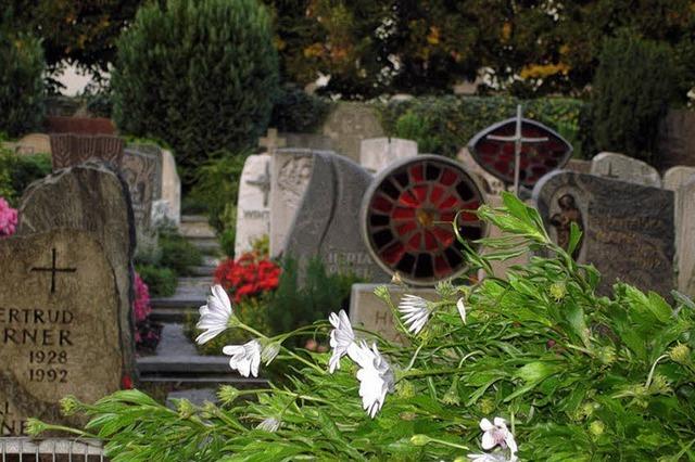 Friedhof ist gro genug