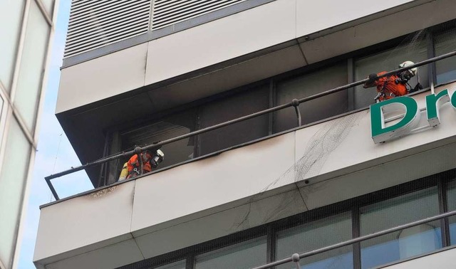 Freiburger Feuerwehr im Einsatz.  | Foto: Michael Bamberger