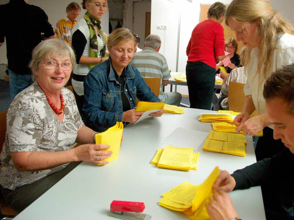 Auszhlung der Stimmen im Rathaus