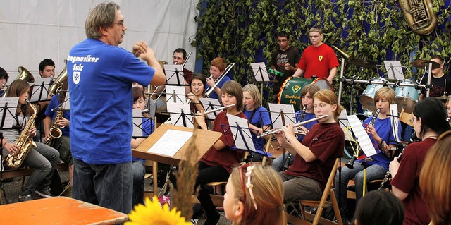 Auch die Sulzer Jungmusiker  waren beim Herbstfest mit von der Partie.    | Foto: Heidi Fssel