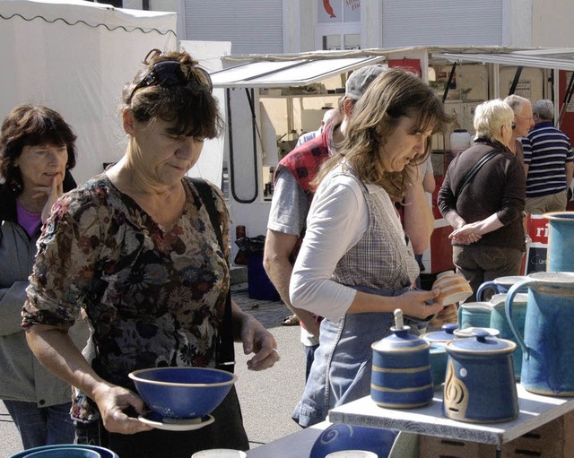 Der Tpfermarkt sorgte auch fr  Belebung der Geschfte    | Foto: SENF