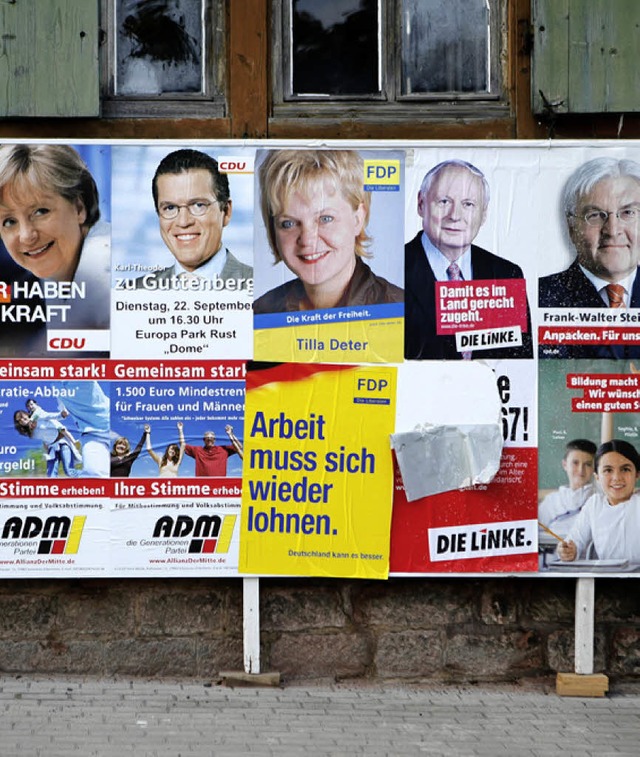 Die Wahl ist geschlagen, die Plakate werden bald verschwinden.  | Foto: Cb