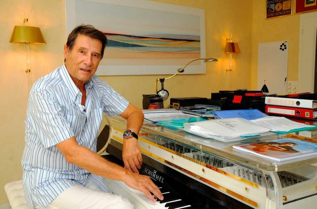 Der Mann am transparenten Klavier: Udo Jrgens wird 75.  | Foto: dpa