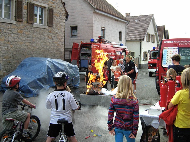 Wie schnell Feuer entstehen kann, aber...g Tunsel bei ihrem diesjhrigen Hock.   | Foto: Anne Freyer