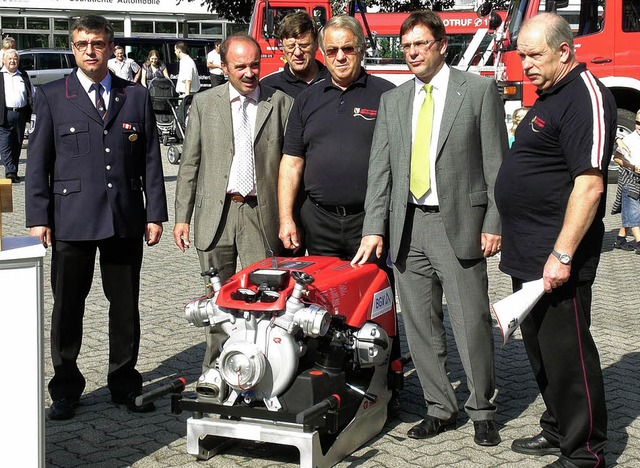 ber die vom Badischen Gemeinde-Versic... Heinz Ohnmacht (Zweiter von rechts).   | Foto: charlotte Schulze