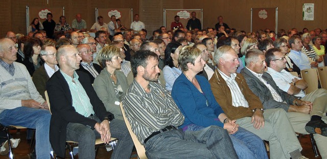 Ein ziemlich volles Haus des Gastes ga...ank und Sparkasse Elzach ausgestellt.   | Foto: Silke Nitz