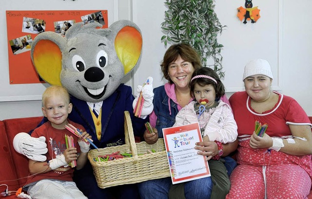 Die Freiburger Kinderklinik konnte sic... Brigitte Hoederath bergeben wurden.   | Foto: Europa-Park