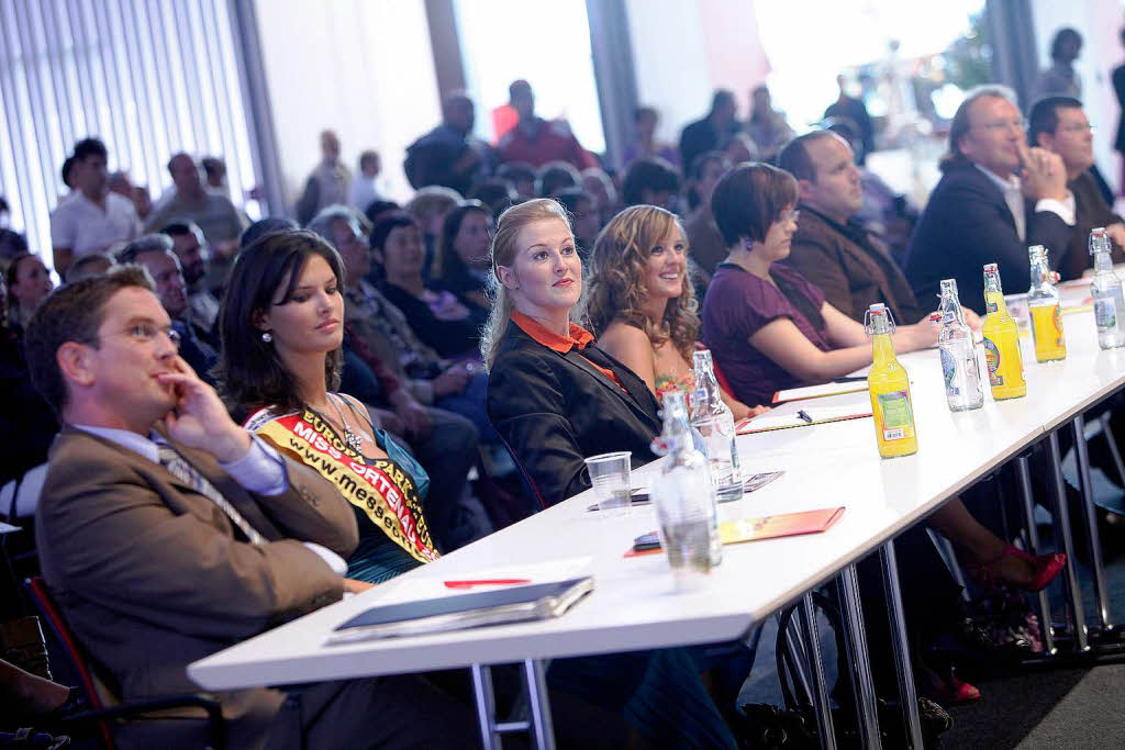 Die Jury  bei der Arbeit.