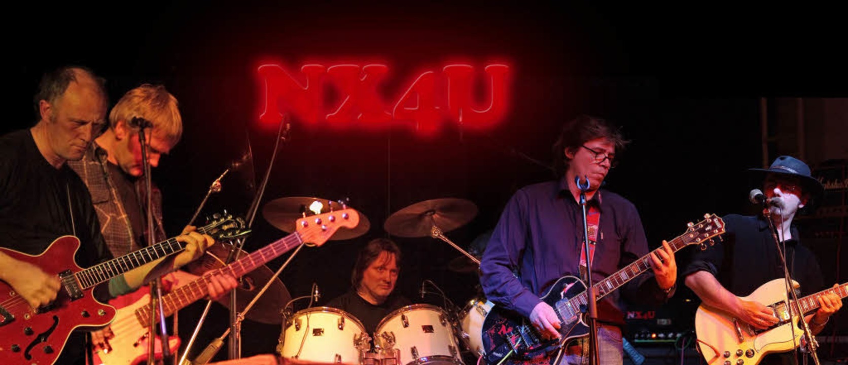 NX4U aus Waldkirch spielen im Rahmenpr...n Neil Youngs Bridge School Festivals.  | Foto: Promo