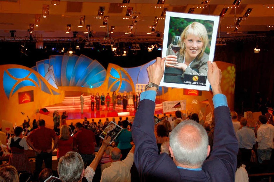Kippenheimer Fans unterstützen Isabell Kindle bei der Vorentscheidung inHeilbronn. (Foto: Klaus Fischer) Kippenheimer Fans unterstützen Isabell Kindle bei der Vorentscheidung inHeilbronn. (Foto: Klaus Fischer)