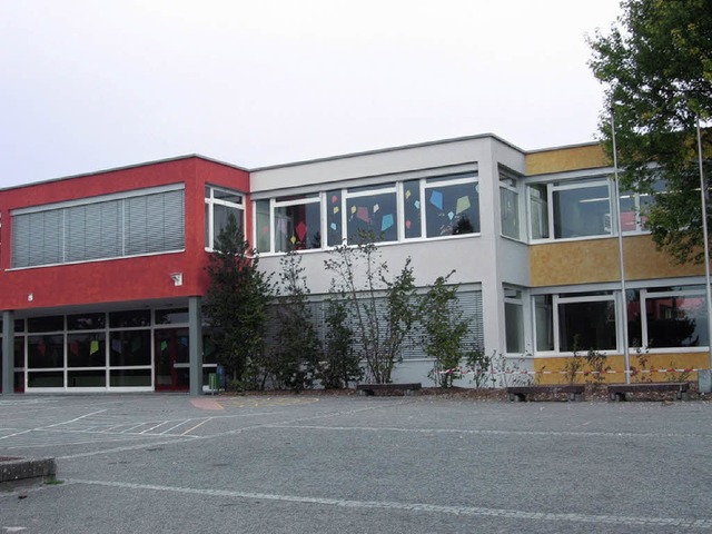 Die Schule in Niederhof wird in eine Ganztagesgrundschule umgewandelt.   | Foto: Stefan Sahli