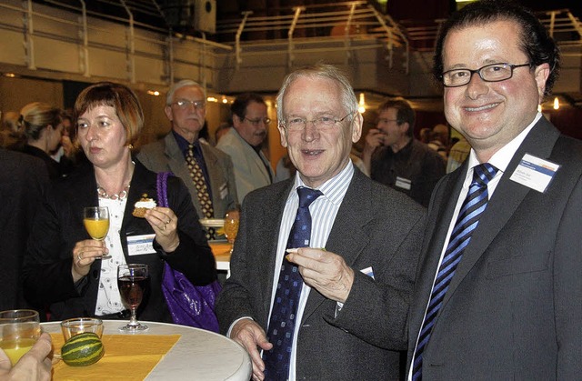 Die Wirtschaftsfrderer Manfred Gollin...kt mit den Firmenchefs und fanden ihn.  | Foto: Ingrid Bhm-Jacob