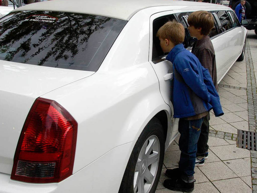 Da staunten viele: In der Stretch-Limousine ist massiv Platz