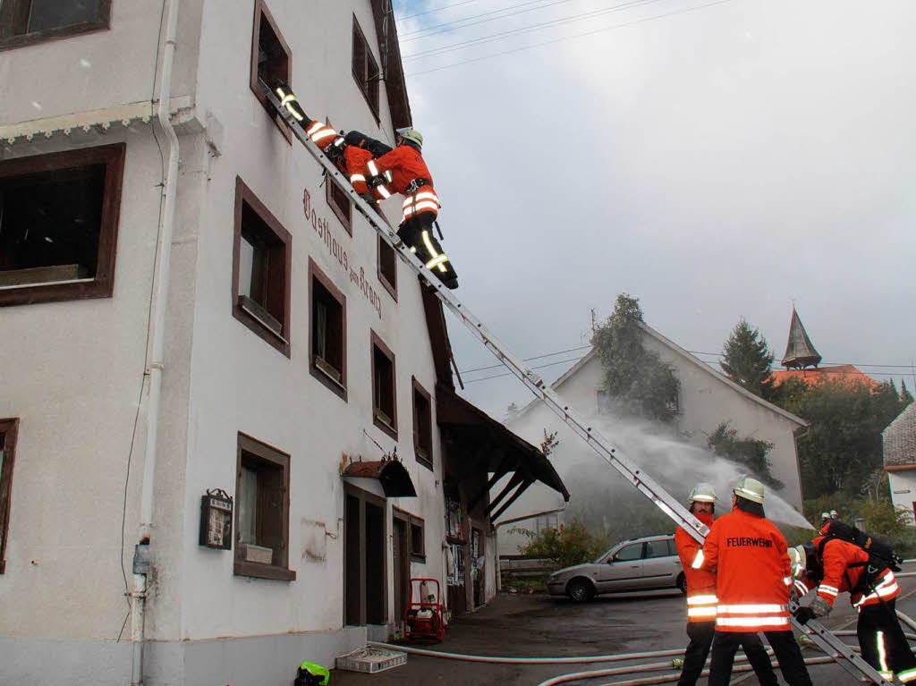 Bei der Probe am Gasthaus 