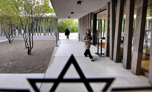 Im vergangenen April ist das Besucherz...denksttte in Dachau  erffnet worden.  | Foto: ddp