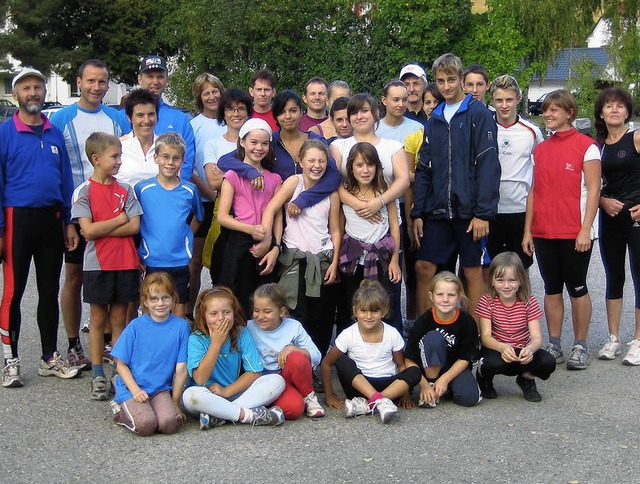 Geschafft: Diese Kinder, Jugendlichen ...Prfung frs Deutsche Laufabzeichen.    | Foto: Tanja Trenkle