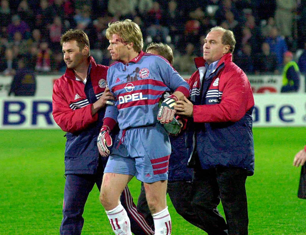 Fuball brutal im April 2000:  Oli Kahn bekommt in Freiburg einen Golfball an den Kopf und wird verletzt.