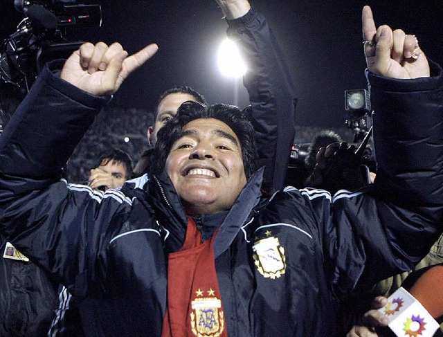 Glcklich, die Zweite: Diego Maradona   | Foto: dpa