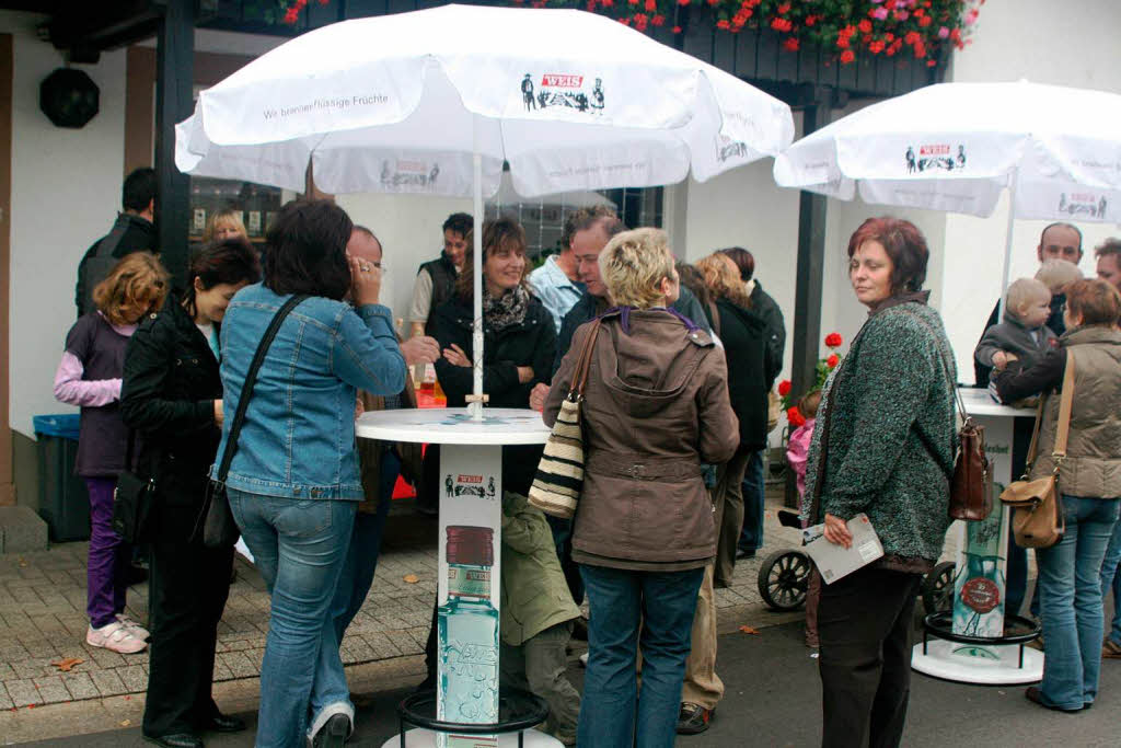 Die Probierstnde bei der Elztalbrennerei Weis waren den ganzen Tag ber gut besucht.