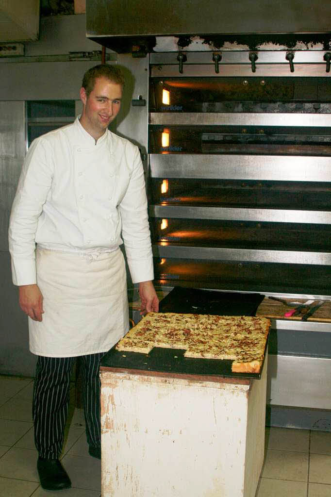 Bei Bckermeister Martin Burger gab es ofenfrischen Zwiebelkuchen.