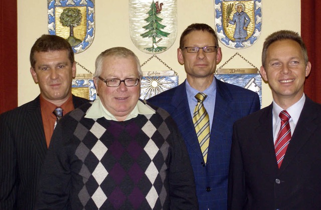 Ehrung und Verabschiedung im Rathaus T...n und Brgermeister  Armin Hinterseh.   | Foto: Liane Schilling