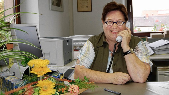 Mit einem Gedicht von  Lieselotte Salw...on Kappel-Grafenhausen  in Ruhestand.   | Foto: Hagen Spth