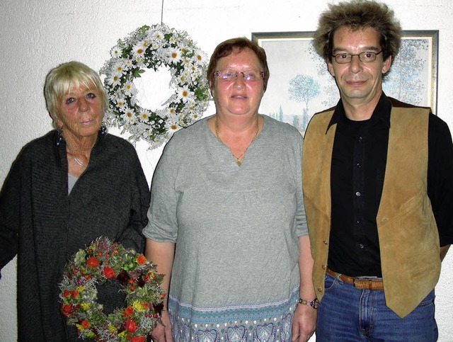 Ellen Brinkmann (links) hat den Vorsit...eler, Schriftfhrerin Monika  Jakob.   | Foto: mario schneberg