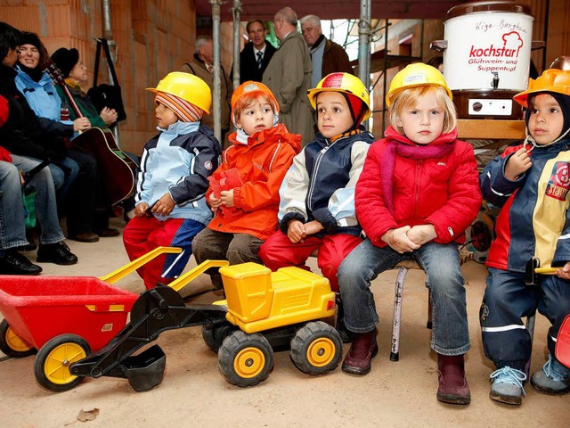 Ob sie noch in den Genuss des neuen Kindergartens kommen?  | Foto: Christian Breithaupt