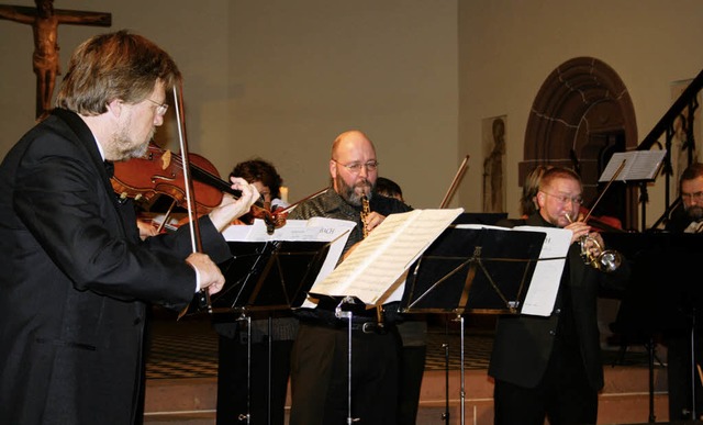 Bach am Anfang, in der Mitte und am En...besuchten Pauluskirche in Badenweiler.  | Foto: Martina Faller