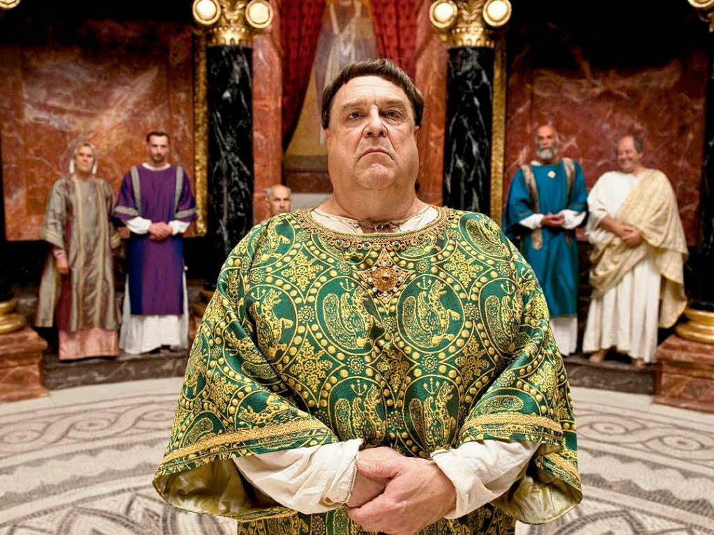 John Goodman als Papst Sergius
