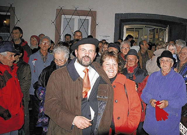 Josef Herdner wurde am Sonntag zum neu...ert der Stadtkapelle vor dem Rathaus.   | Foto: Wursthorn