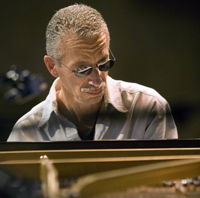 Er lsst sich bei jedem Auftritt von s...fllen  fhren: Pianist Keith Jarrett   | Foto: anne rose jarrett/ECM