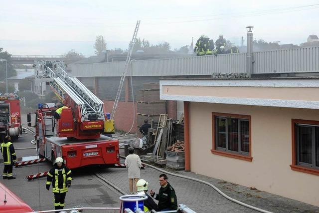 Brand in Neuenburger Kachelofenbaufirma