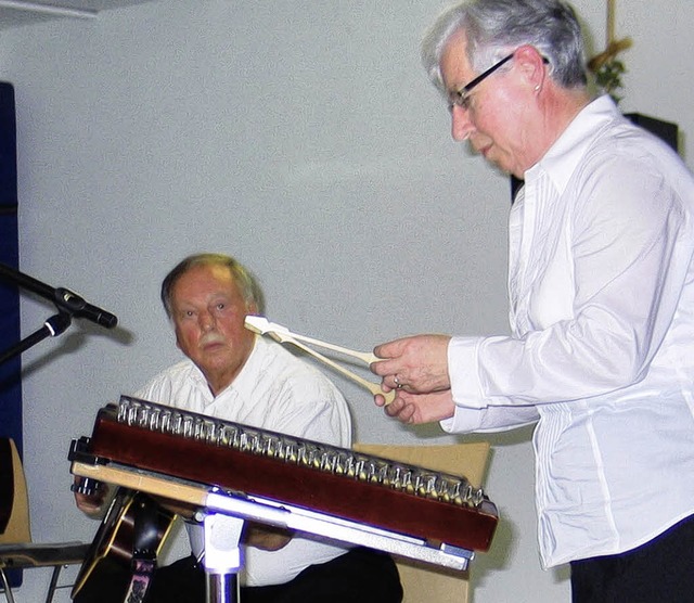 Gunther Lehmann und Hedwig Schtzle in Amoltern.   | Foto: Hassler