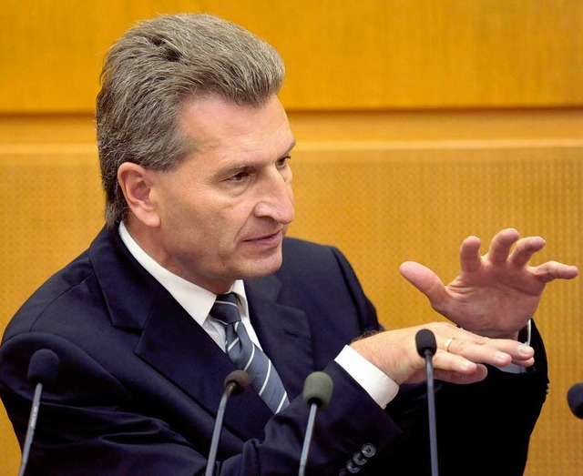 Ein Angebot von Angela Merkel, dass er...e: Gnther Oettinger wird EU-Kommissar  | Foto: dpa