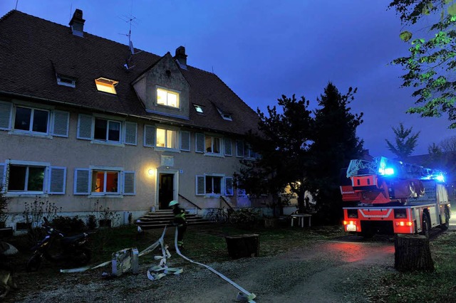 Zu einem Brand auf dem Mundenhof-Areal rckte die Feuerwehr aus.  | Foto: Patrick Seeger