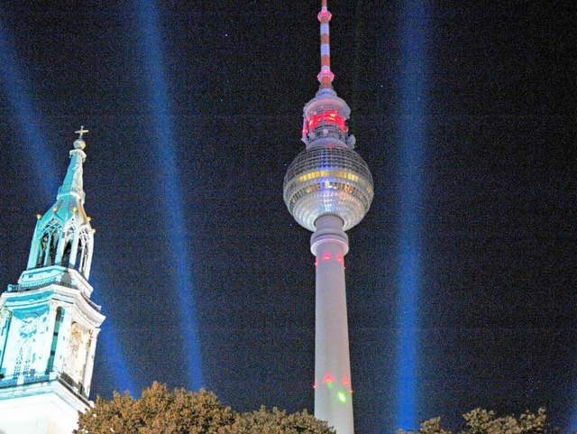 Der Berliner Fernsehturm   | Foto: dpa