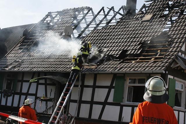 Grobrand in Altenheim zerstrt Wohnhaus