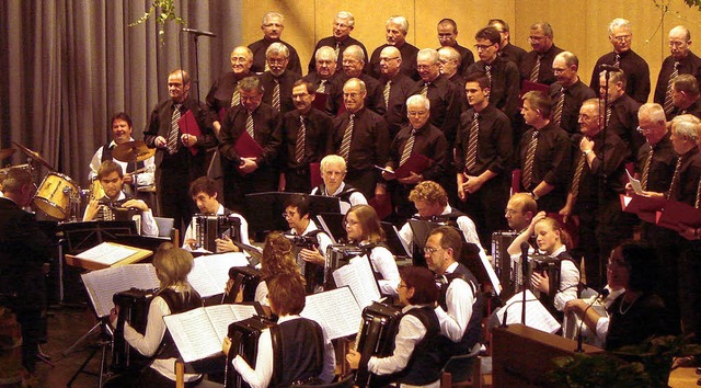 Beim Herbstkonzert im Stadthaus in Neu...ngvollen &#8222;Italienreise&#8220;.    | Foto: Bianca Flier