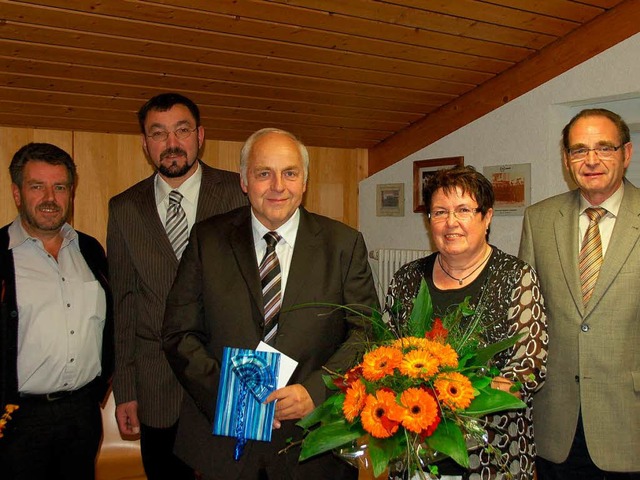 von links: Alois Frommherz, Hubert Str...dolf und Erika Bumle und Georg Keller  | Foto: Katja Mielcarek