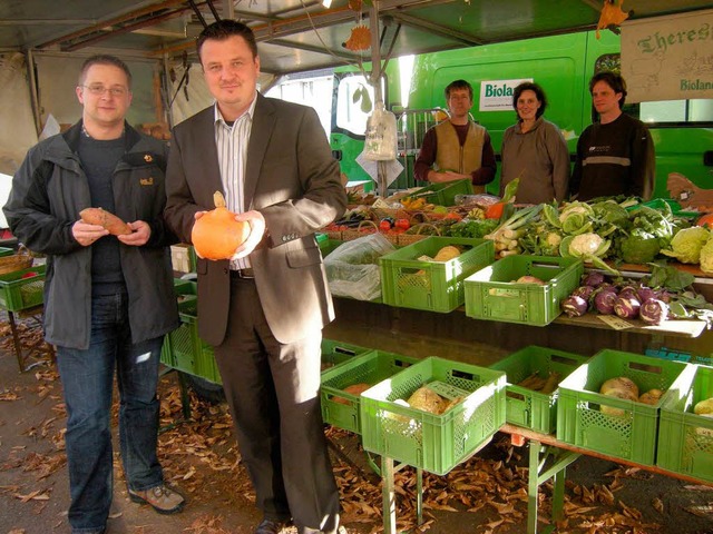 Wie weiter mit dem Biomarkt? Ordnungsa... Kaiser und Jrgen Neumann (von links)  | Foto: Heike Armbruster