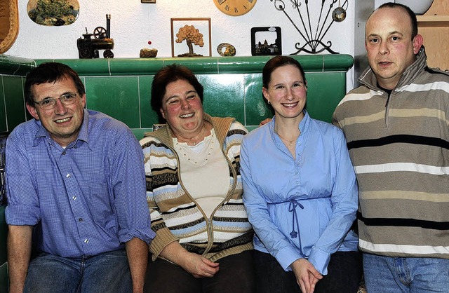 Pendlerfamilie:  Harald und Angelika  ...dienen  ihre  Brtchen  in  Freiburg.   | Foto: Robert  Bergmann