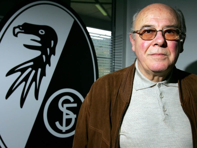 Der Prsident des SC Freiburg, Achim S... Folgen eines Herzinfarktes gestorben.  | Foto: dpa