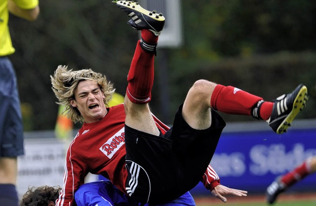 Umkmpft, aber ohne Sieger: Der TuS Bo...nnen sich im Landesliga-Derby torlos.   | Foto: Seeger