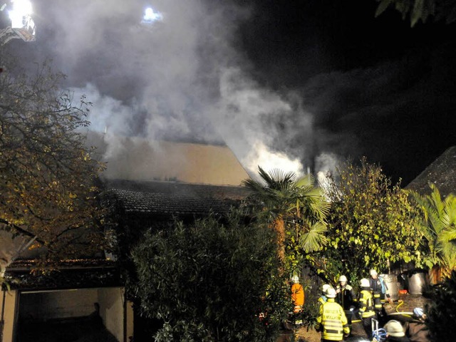 Die Feuerwehr verhinderte, dass  ein F...gutes Drflinger  groe Folgen hatte.   | Foto: Volker Mnch